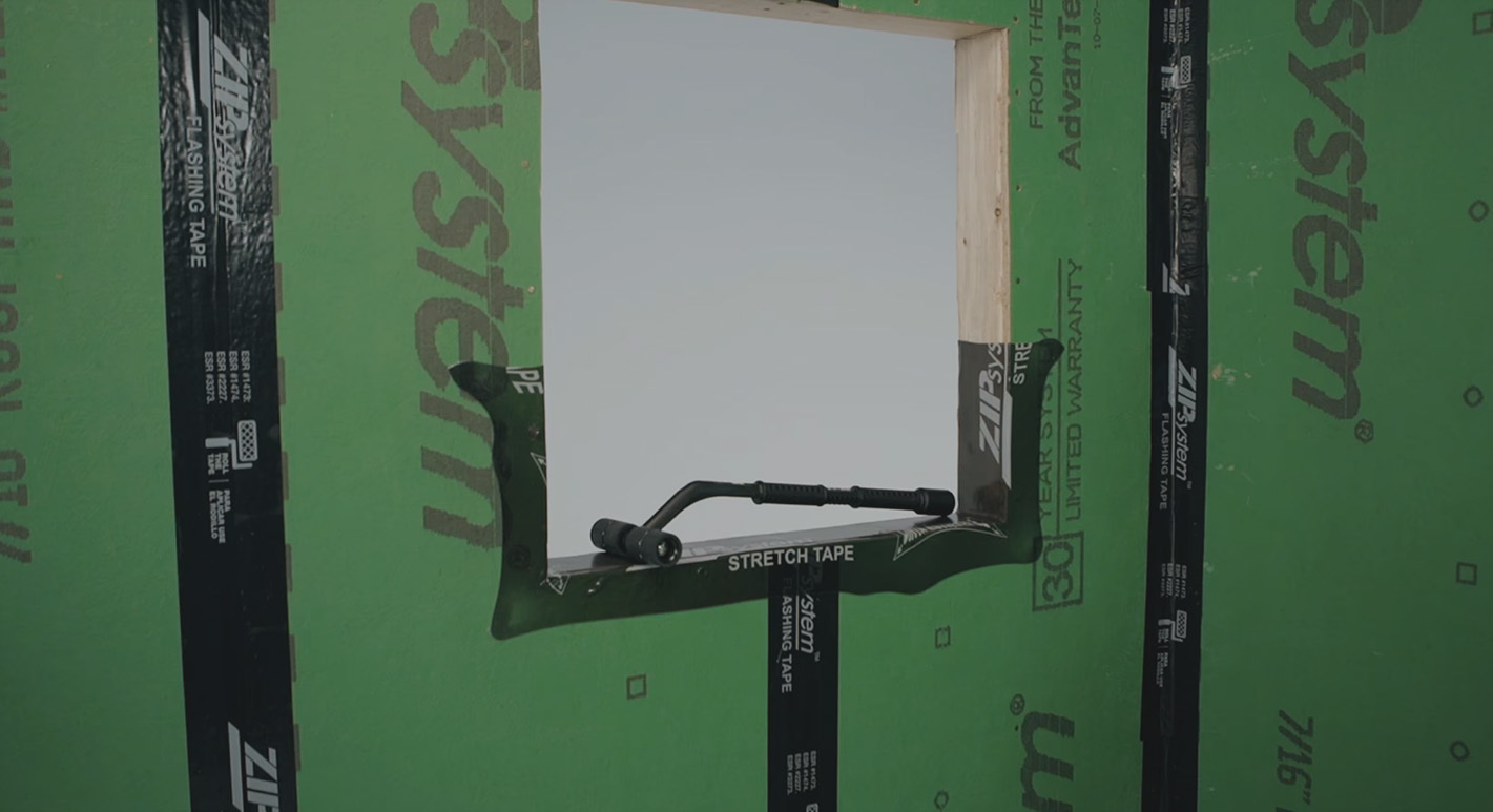 Flashing a window with ZIP System™ tape-English 